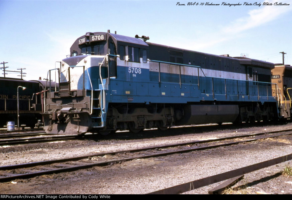 Burlington Northern U33C 5708